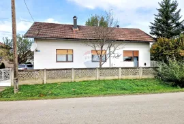 Lonjica, Imanje | Predivno odmah useljivo imanje s kućom i 2.9ha zemlje, Vrbovec, Maison