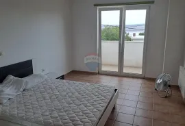 Jadranovo, dvoetažni stan 110m2, Crikvenica, Kвартира