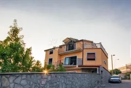 Atraktivna samostojeća villa sa očaravajućim pogledom na more, Rijeka, Casa