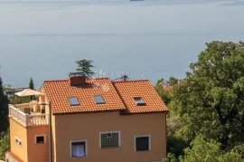 Atraktivna samostojeća villa sa očaravajućim pogledom na more, Rijeka, Casa