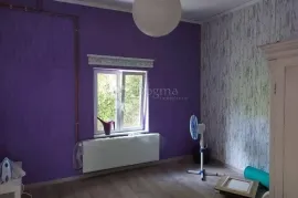 Prekrasna kuća u srcu Gorskog kotara – Moravice, uz rijeku Dobru!, Vrbovsko, House