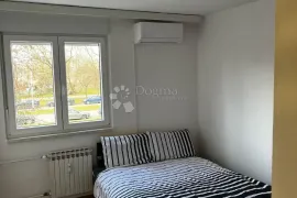 JARUN, komforan i prostran stan 79m² 200m od jezera, Zagreb, Daire