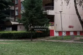 Novi Banovci, 3.0, 80m2(93),IV/4, duplex, renoviran,uknjižen ID#1660, Stara Pazova, Appartement