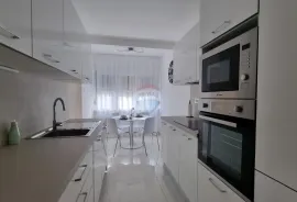 Opatija, Volosko, Stan 2S+DB, površine 68m2, novoadaptiran, Opatija, Appartamento