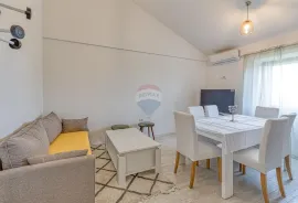 Apartmanska kuća u blizini Novigrada, Novigrad, بيت