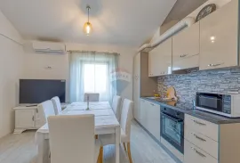 Apartmanska kuća u blizini Novigrada, Novigrad, بيت