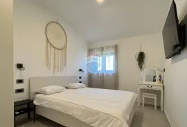 Istra, Poreč - okolica, stan s dvije spavaće sobe i pogledom na more, Poreč, Apartamento