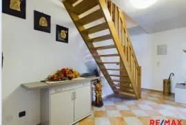 Istra, Vrsar - četverosobni stan s pogledom na more, Vrsar, Appartement