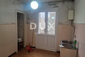 ZADAR, VOŠTARNICA - dvosobni stan za adaptaciju, Zadar, Flat