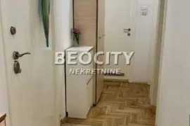 Novi Sad, Grbavica, Bulevar cara Lazara, 1.5, 37m2 Pet friendly, Novi Sad - grad, Kвартира