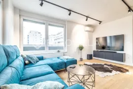 Zagreb, Knežija prekrasan trosoban penthouse sa garažim i tri parkirna mjesta, Zagreb, Daire