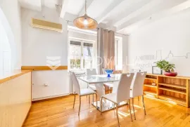 Zagreb, Petrova ulica, funkcionalan četverosoban stan 75 m2, Zagreb, Appartment