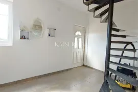 Vodnjan, okolica- adaptirana kuća 140m2 s pogledom na more, Vodnjan, Casa