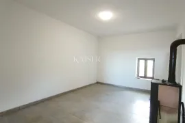 Vodnjan, okolica- adaptirana kuća 140m2 s pogledom na more, Vodnjan, Casa