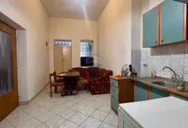 Pula, Monte Zaro - prostran stan i studio apartman, Pula, Kвартира