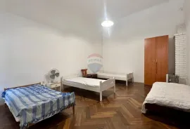 Pula, Monte Zaro - prostran stan i studio apartman, Pula, Stan