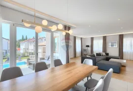 Rovinj 7km-savršena dizajnerska luksuzna vila na 1200m2 okućnice, Rovinj, Σπίτι