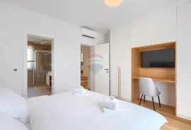 Rovinj 7km-savršena dizajnerska luksuzna vila na 1200m2 okućnice, Rovinj, Σπίτι