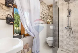 Matulji, Zvoneća, renovirana kamena kuća površine 65 m2, Matulji, Maison