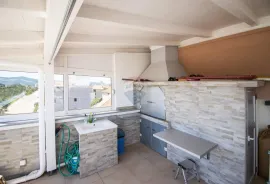 ZADAR - BORIK - stan sa velikom krovnom terasom, Zadar, Wohnung