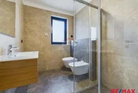 Poreč - Centar, Ekskluzivan penthouse sa pogledom na grad i more, Poreč, Appartment