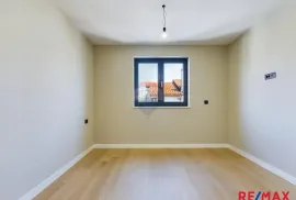 Poreč - Centar, Ekskluzivan penthouse sa pogledom na grad i more, Poreč, Appartment