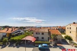 Poreč - Centar, Ekskluzivan penthouse sa pogledom na grad i more, Poreč, Appartment