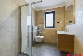 Poreč - Centar, Ekskluzivan penthouse sa pogledom na grad i more, Poreč, Appartment