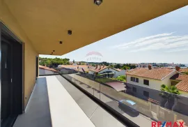 Poreč - Centar, Ekskluzivan penthouse sa pogledom na grad i more, Poreč, شقة