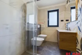 Poreč - Centar, Ekskluzivan penthouse sa pogledom na grad i more, Poreč, Appartment