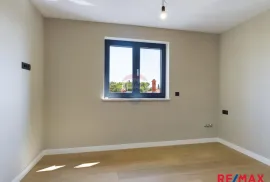 Poreč - Centar, Ekskluzivan penthouse sa pogledom na grad i more, Poreč, Appartment