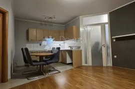 Vrhunski stan na top lokaciji!, Pula, Appartement