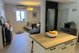 PRILIKA Predivan stan Baldekin, Šibenik, Apartamento