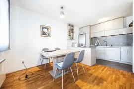 Zagreb, Bleiweisova, prekrasan dvosoban stan NKP 55 m2 + VPM, Zagreb, Appartement