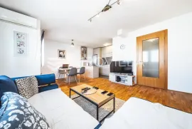 Zagreb, Bleiweisova, prekrasan dvosoban stan NKP 55 m2 + VPM, Zagreb, Appartement