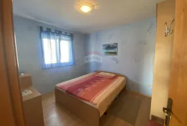 Otok Krk - Čižići-trosoban stan-100 metara od mora, Dobrinj, Appartement