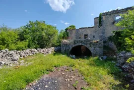 OTOK KRK, VRBNIK kamena kuća za adaptaciju sa vrtom, Vrbnik, Casa