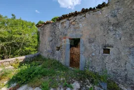 OTOK KRK, VRBNIK kamena kuća za adaptaciju sa vrtom, Vrbnik, Casa