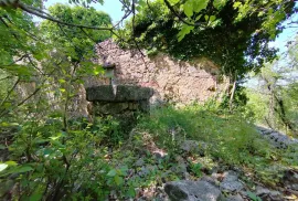 OTOK KRK, VRBNIK kamena kuća za adaptaciju sa vrtom, Vrbnik, Haus