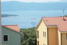 OTOK KRK,MALINSKA-kuća sa šest apartmana na 2000 metara do mora i plaže, Malinska-Dubašnica, Casa