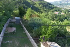 Baška - Batomalj - kuća 86m2, vrt 206m2, Baška, Maison