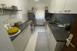 Zamet-144m2,3s+db,etaža prvi kat kompletno adaptirano, Rijeka, Kвартира