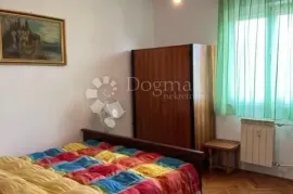 VOJAK 2S+DB SVEUČILIŠNI KAMPUS, Rijeka, Flat