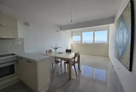 Luksuzan trosoban stan s otvorenim pogledom na more, Split, Appartement