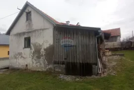 Lika,Drežnica,dvojna kuća sa zemljištem 25200 m2, Ogulin, Casa