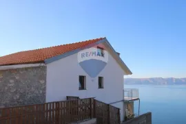 Sv.Juraj, Senj, Kuća s 4 stana, prekrasan pogled na more, Senj, Casa