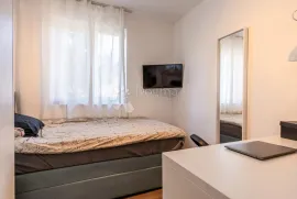 Škurinje novouređen 3s+db rijetkost!!, Rijeka, Apartamento