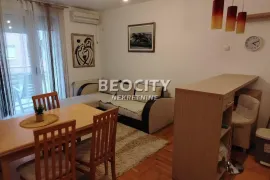 Novi Sad, Grbavica, Doža Đerđa , 1.5, 42m2 Pet friendly, Novi Sad - grad, Appartamento