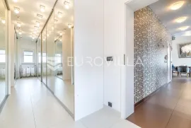 Zagreb, Maksimir, vila s konobom, vrtom i dva stana BRP 591 m2, Zagreb, Famiglia