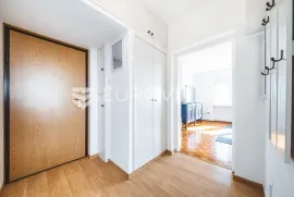 Zagreb, Sigečica, novouređen dvosoban stan, 56 m2, Zagreb, Stan